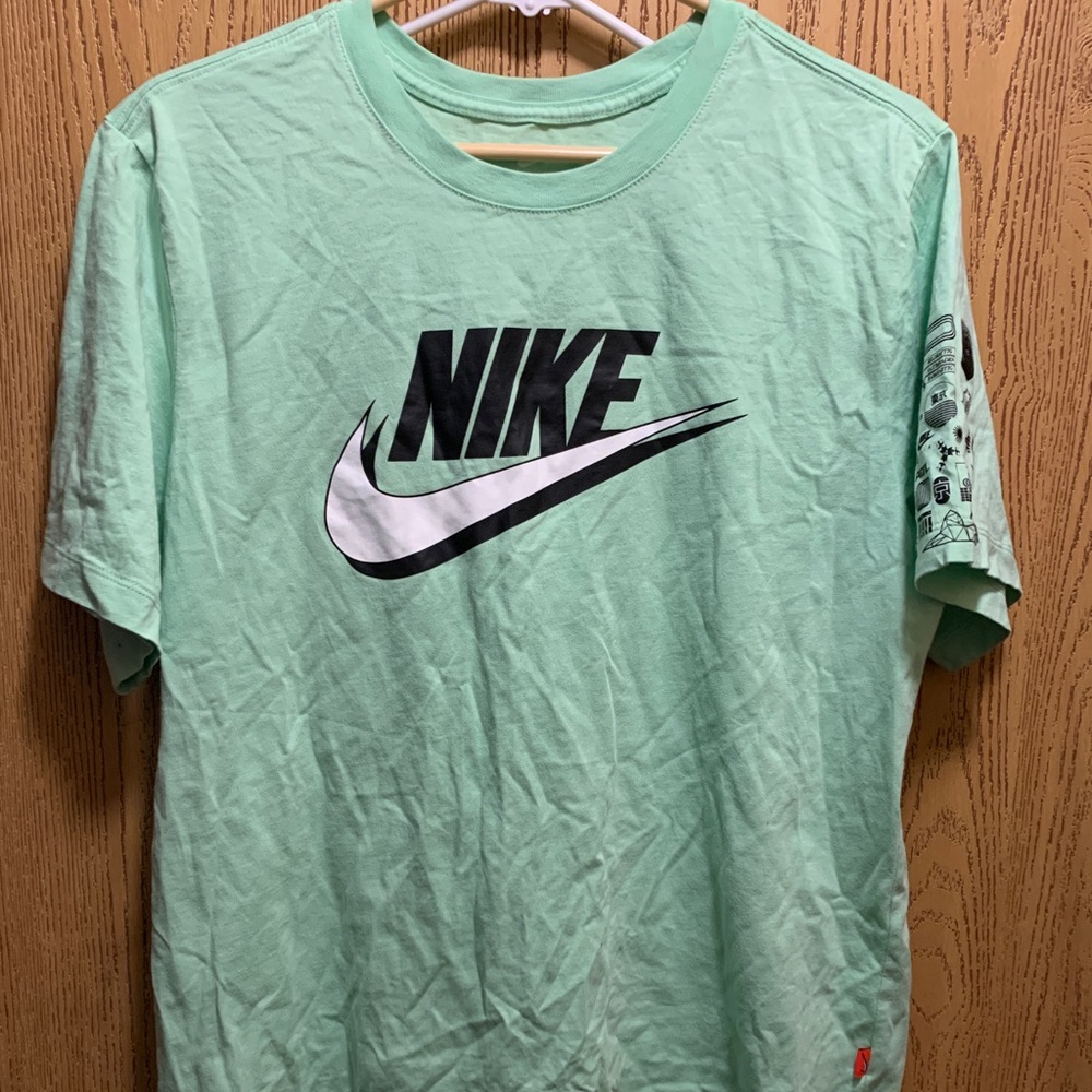 Nike Tee
